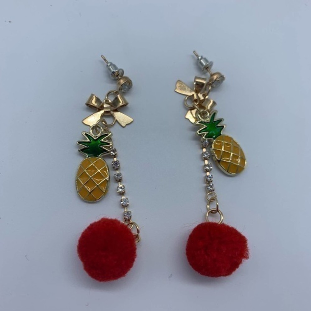 New bow pineapple w/red Pom Pom fashion earrings